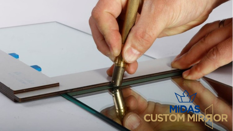 featured-why-you-should-avoid-diy-custom-mirror-projects-custom-mirrors-midas-glass-singapore