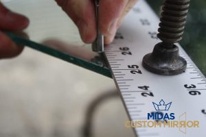 improper-measurements-why-you-should-avoid-diy-custom-mirror-projects-custom-mirrors-midas-glass-singapore