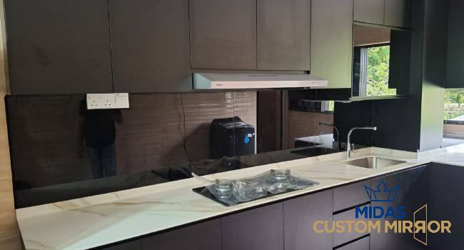 glass-backsplash-installation-services-midas-custom-mirror-singapore-hdb-jurong-east-1